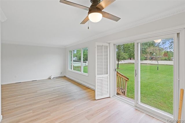 8240 Hampton Road, Grosse Ile, MI 48138