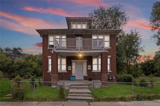 2675 W Buena Vista Street, Detroit, MI 48238