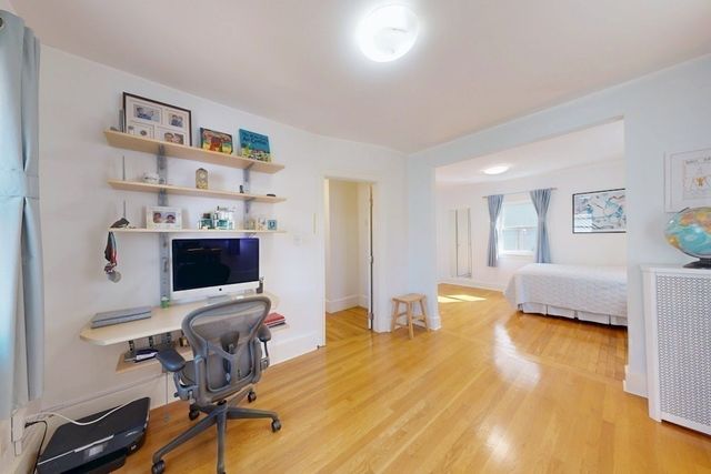 30 Montgomery St, Cambridge, MA 02140