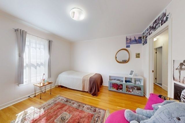 30 Montgomery St, Cambridge, MA 02140