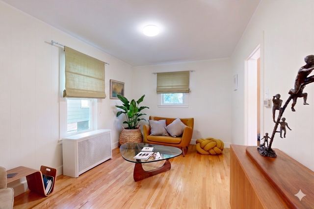 30 Montgomery St, Cambridge, MA 02140