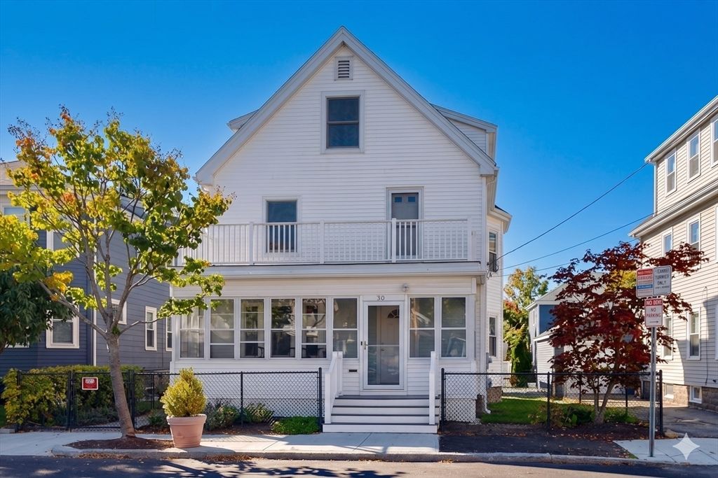30 Montgomery St, Cambridge, MA 02140