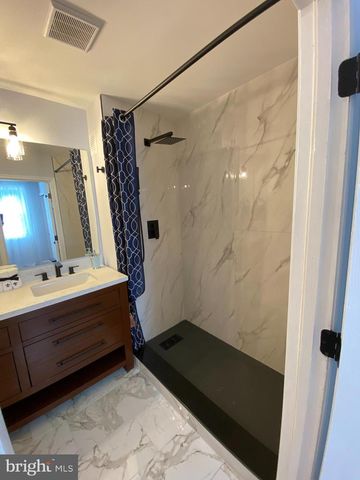 401 CAINS MILL RD, Williamstown, NJ 08094