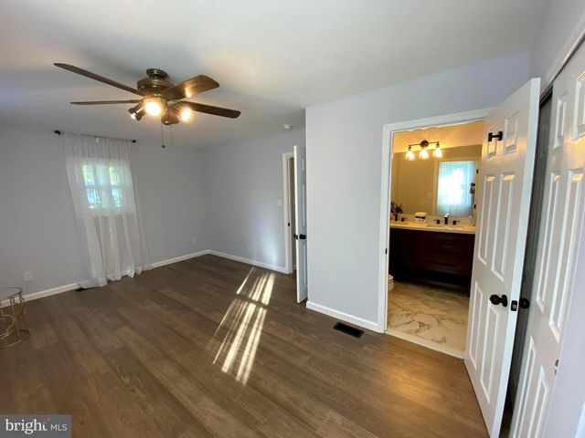 401 CAINS MILL RD, Williamstown, NJ 08094