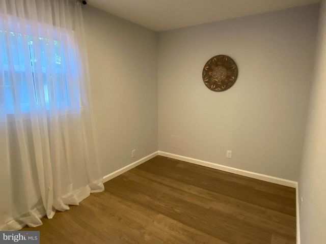 401 CAINS MILL RD, Williamstown, NJ 08094