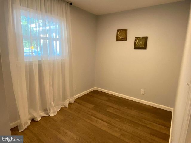 401 CAINS MILL RD, Williamstown, NJ 08094