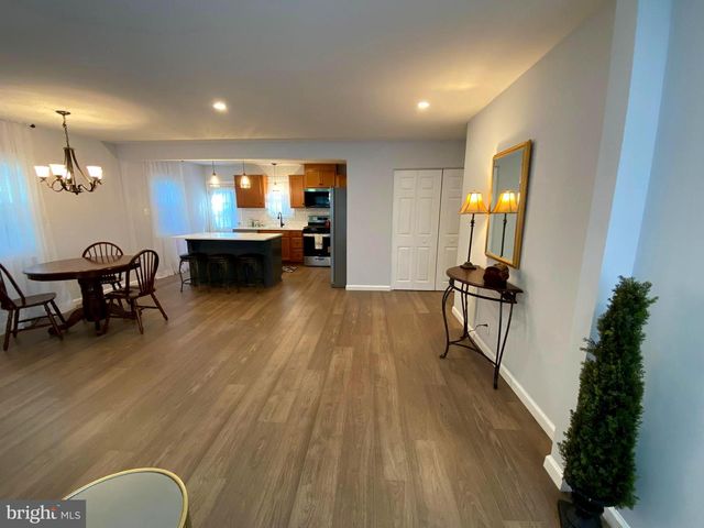 401 CAINS MILL RD, Williamstown, NJ 08094