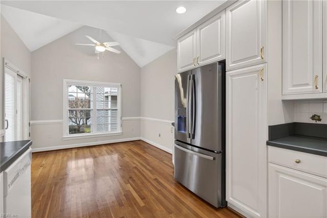 323 Bay Dunes DR, Norfolk, VA 23503