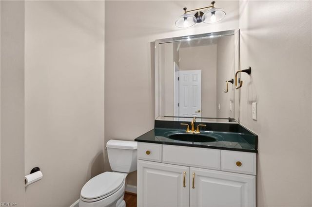 323 Bay Dunes DR, Norfolk, VA 23503