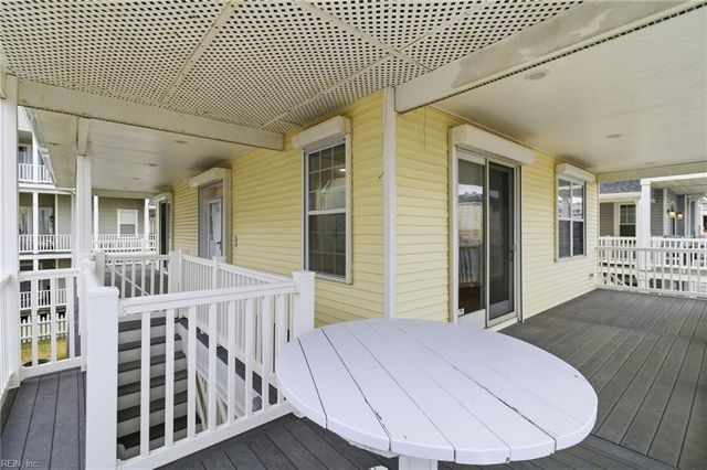 323 Bay Dunes DR, Norfolk, VA 23503