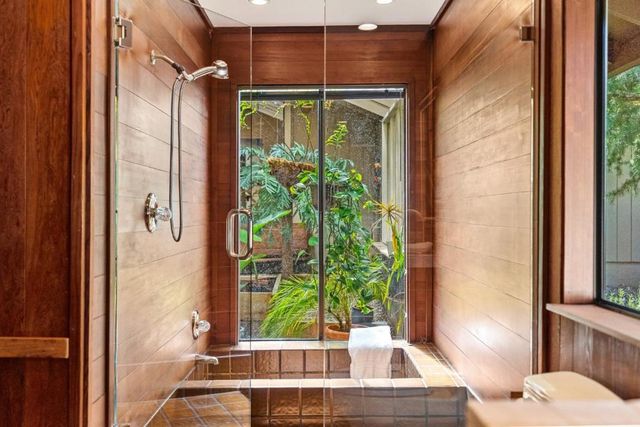 17 Calera Canyon Road, Salinas, CA 93908