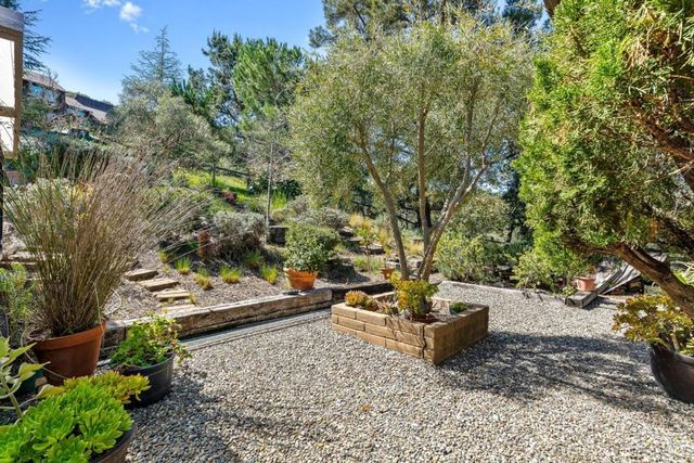 17 Calera Canyon Road, Salinas, CA 93908