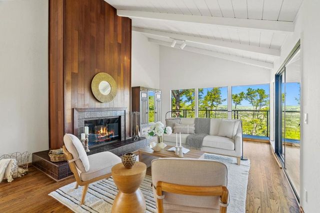 17 Calera Canyon Road, Salinas, CA 93908