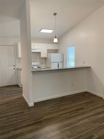 11950 Greenloch Lane, Houston, TX 77044