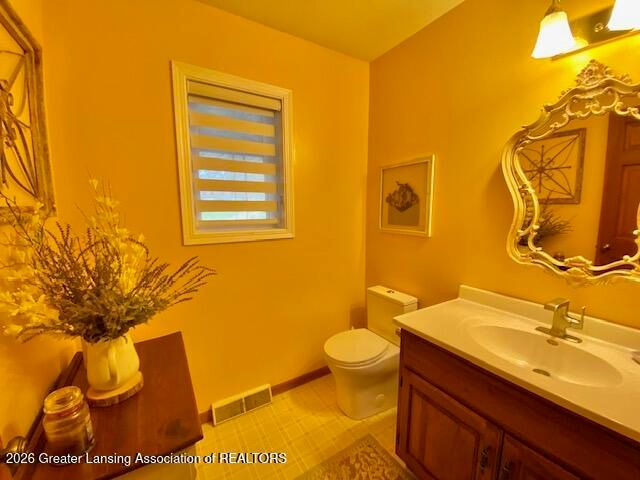 704 Larchmont Street, Dewitt, MI 48820