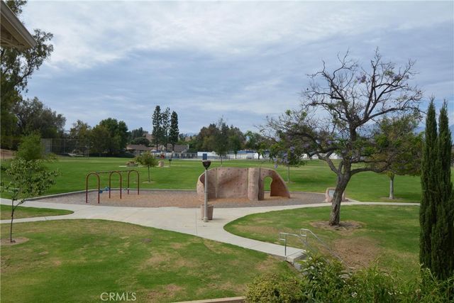 42 Gable Ct, Pomona, CA 91766