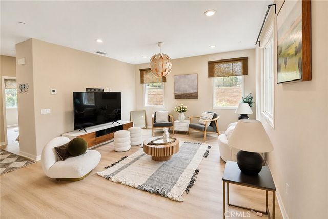 42 Gable Ct, Pomona, CA 91766