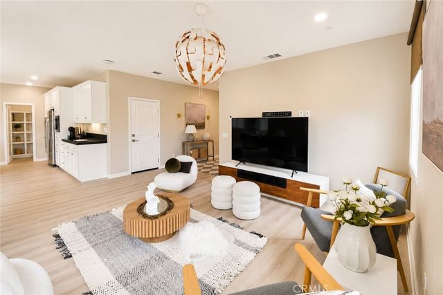 42 Gable Ct, Pomona, CA 91766