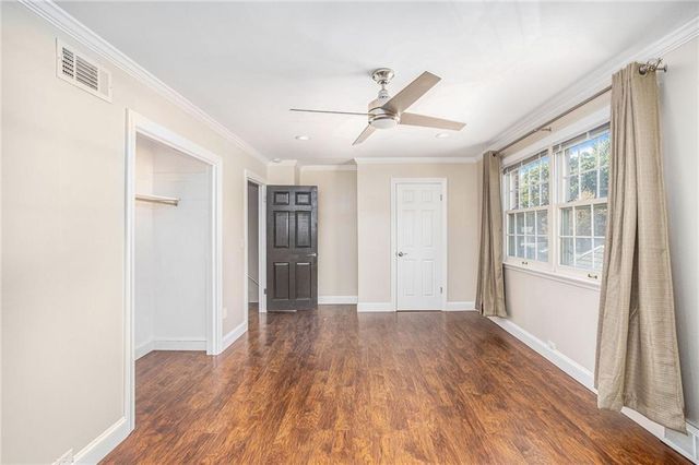 31 Compton Court, Prairie Village, KS 66208