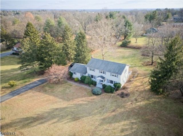 37 Samuel Drive, Raritan Twp., NJ 08822