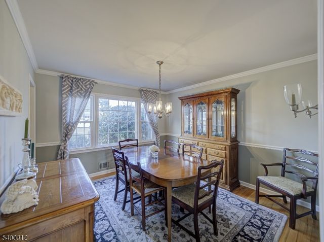 37 Samuel Drive, Raritan Twp., NJ 08822