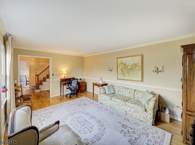 37 Samuel Drive, Raritan Twp., NJ 08822