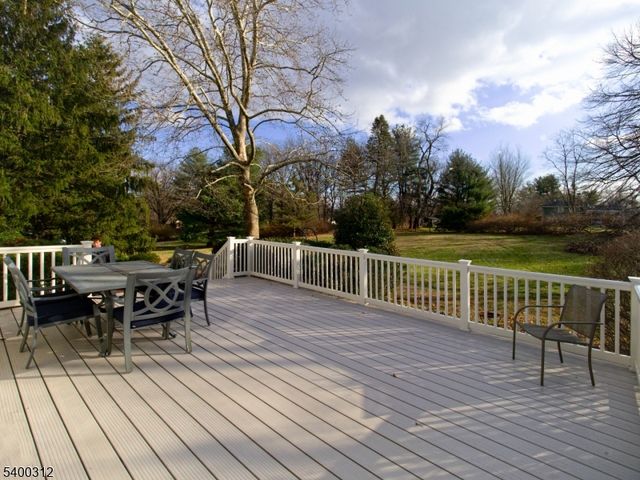 37 Samuel Drive, Raritan Twp., NJ 08822