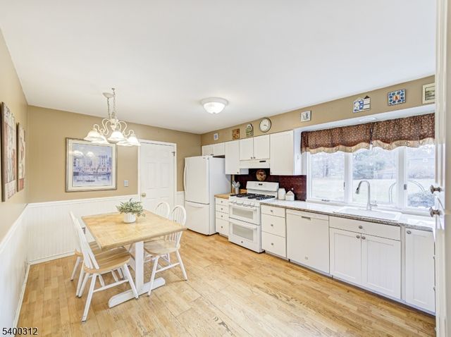 37 Samuel Drive, Raritan Twp., NJ 08822