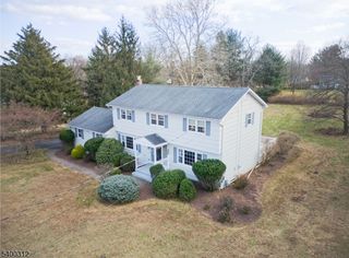 37 Samuel Drive, Raritan Twp., NJ 08822