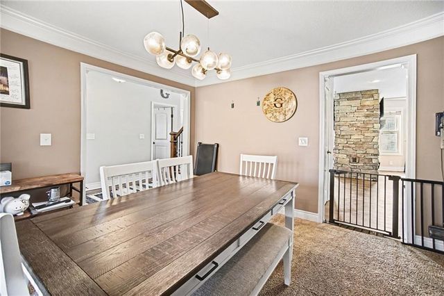 1009 NW Burr Oak Lane, Grain Valley, MO 64029