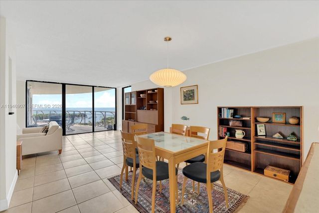 2843 S Bayshore Dr 11C, Miami, FL 33133