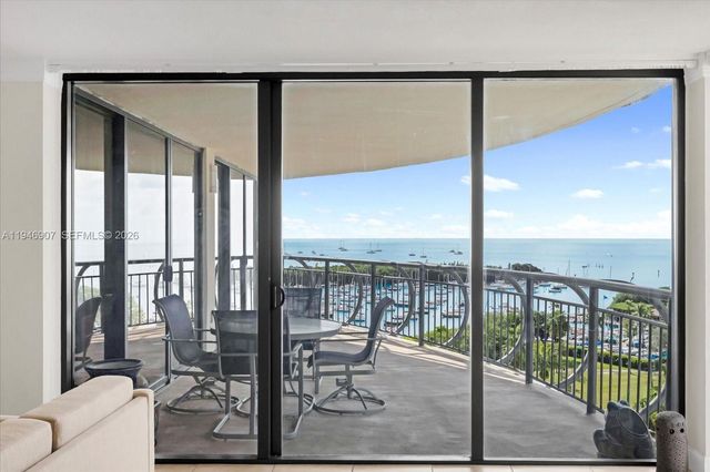 2843 S Bayshore Dr 11C, Miami, FL 33133