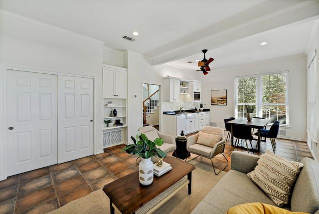 2210 Fredwoods DR, Kingsland, TX 78639