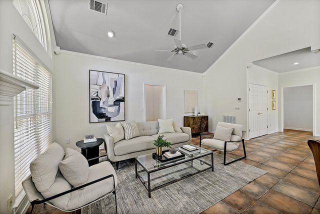 2210 Fredwoods DR, Kingsland, TX 78639