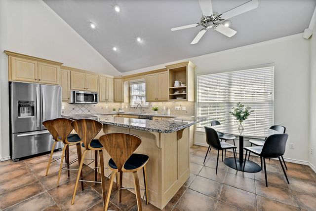 2210 Fredwoods DR, Kingsland, TX 78639