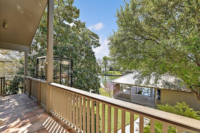 2210 Fredwoods DR, Kingsland, TX 78639