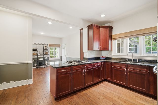 700 S Waukegan Road, Lake Forest, IL 60045
