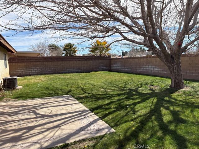 1828 Louise Avenue, Lancaster, CA 93534