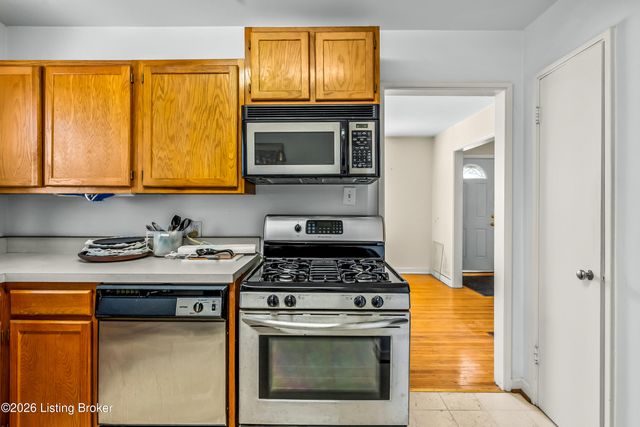 1805 Shady Ln UNIT 5, Louisville, KY 40205