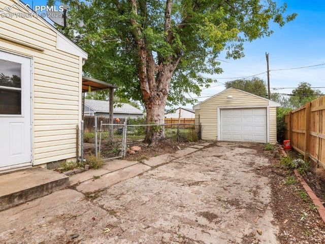 1923 S Sheridan Avenue, Colorado Springs, CO 80905