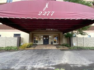 2277 Union Ave Apt 304, Memphis, TN 38104