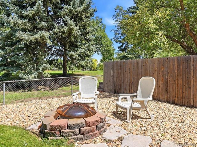 14737 E Wagon Trail Dr, Aurora, CO 80015