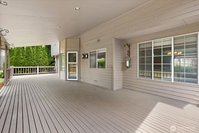 12706 52nd Place W, Mukilteo, WA 98275