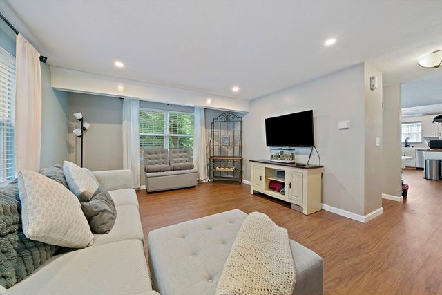 57 Quincy Way 57, Attleboro, MA 02703