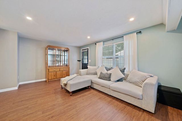 57 Quincy Way 57, Attleboro, MA 02703