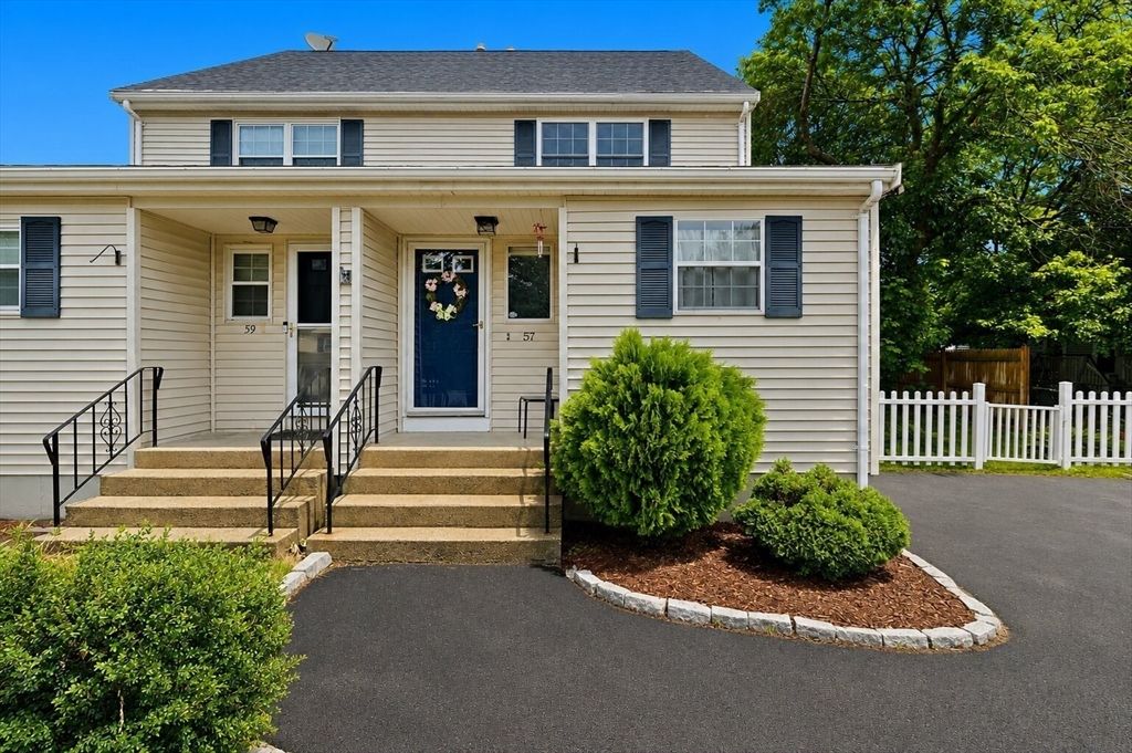 57 Quincy Way 57, Attleboro, MA 02703