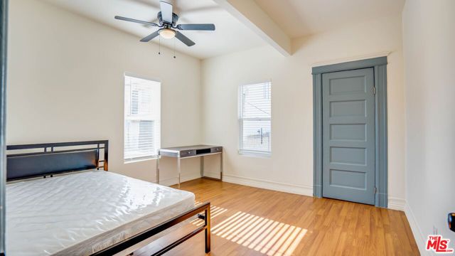 1477 W 29th Street, Los Angeles, CA 90007