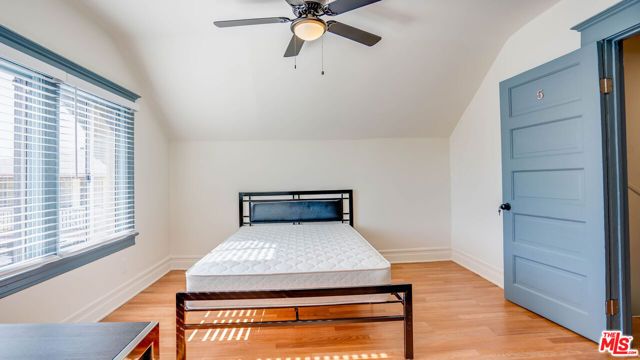 1477 W 29th Street, Los Angeles, CA 90007