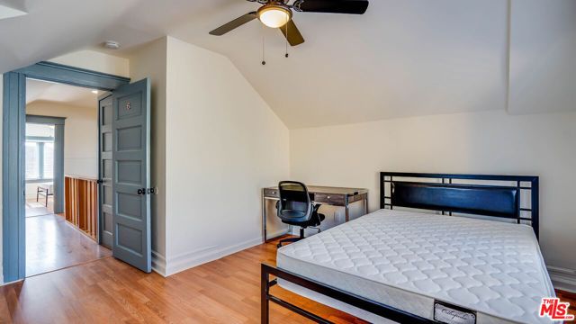 1477 W 29th Street, Los Angeles, CA 90007