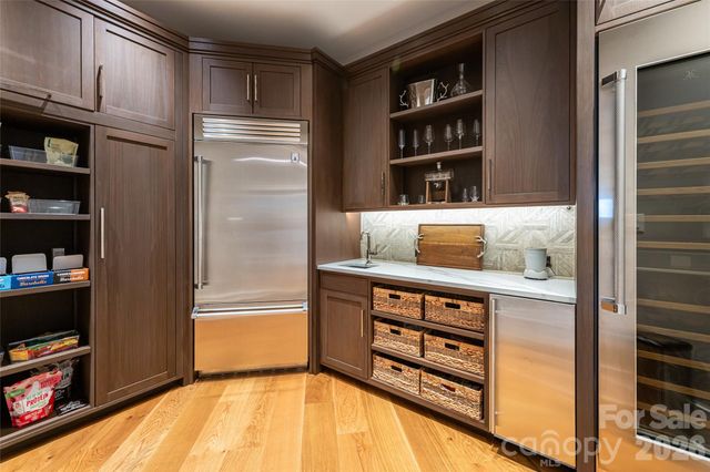 154 Bear View Road, Weaverville, NC 28787